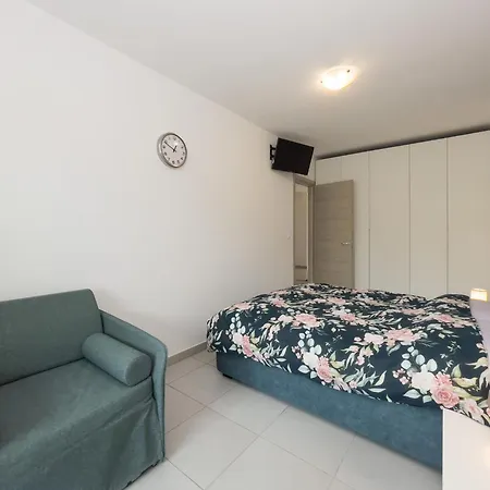 Modern Vacation With A Sea View Balcony * リニャーノ・サッビアドーロ