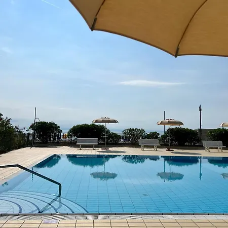 アパート Modern Vacation With A Sea View Balcony *