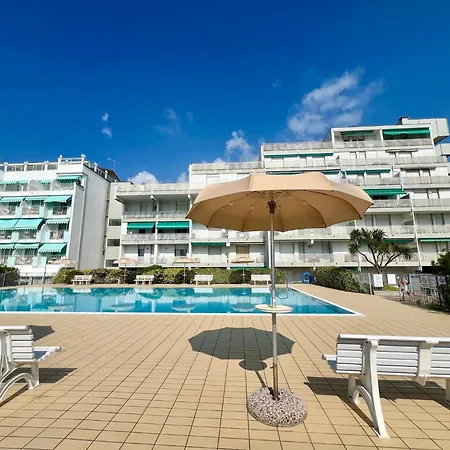 Appartement Modern Vacation With A Sea View Balcony Lignano Sabbiadoro